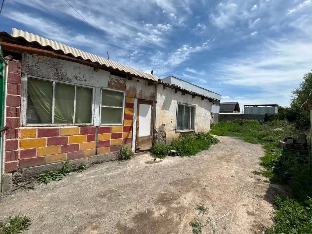 ПРОДАЕТСЯ ДОМ С БИЗНЕСОМ В ЦЕНТРЕ г.НАРЫНА • Участок — 4 сотки •