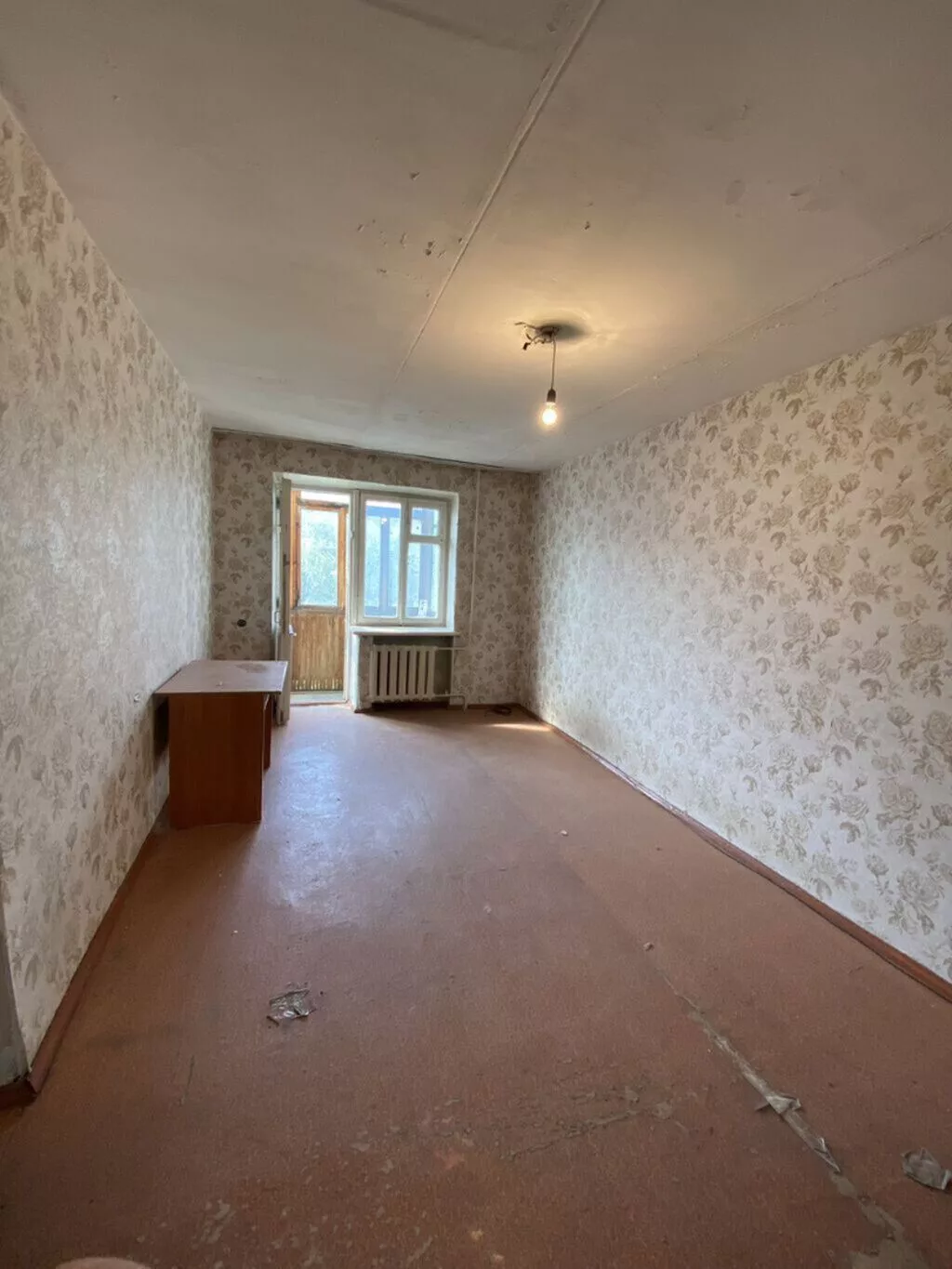 1 комната, 29 м², 5 мкр Индивидуалка, 4 этаж, Требуется ремонт