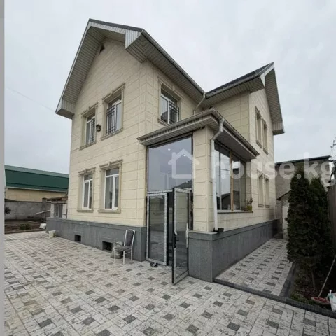 Аренда, дом, 6 и более-комн.: Чуйская область / Бишкек, город Бишкек, с. Селекционное - на долгий срок — за 219 000 сом