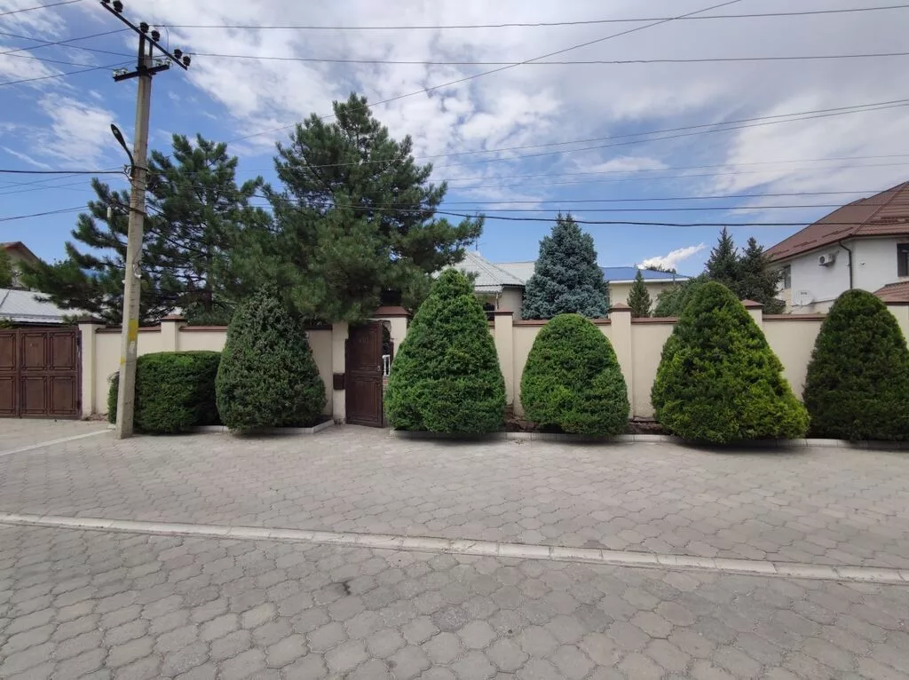 384 м², 5 комнат, Церковь