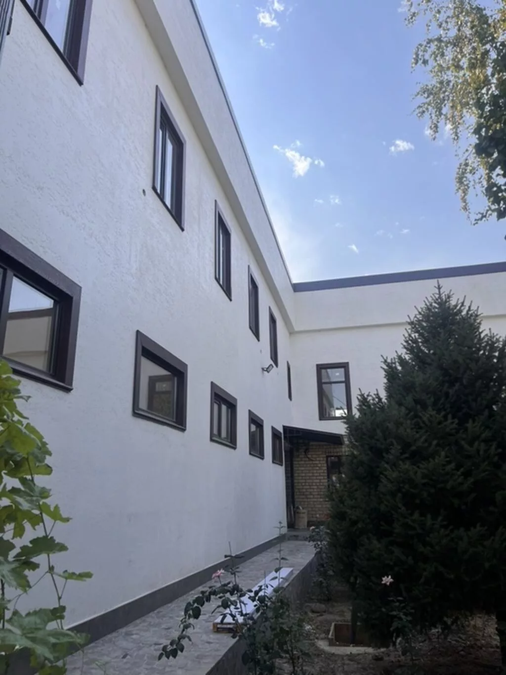 Сдаю The entire office: 700 м², Другой тип здания, С ремонтом, С отдельным входом