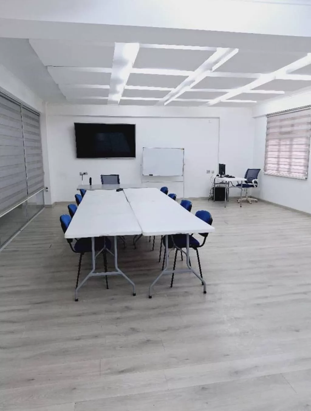 Продажа офисов 145 м², С ремонтом, Многоэтажное здание, 1 этаж