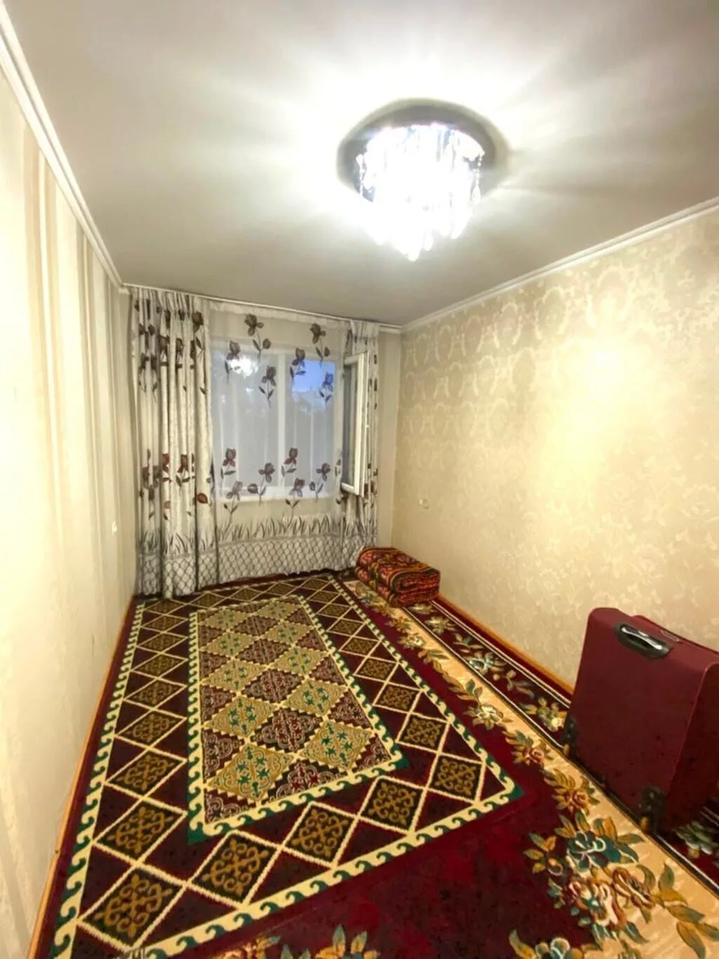 3 комнаты, 58 м², 1000 мелочей 104 серия, 4 этаж, Косметический ремонт
