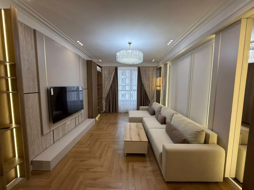 3 комнаты, 106 м², Южная Магистраль Элитка, 10 этаж, Дизайнерский ремонт