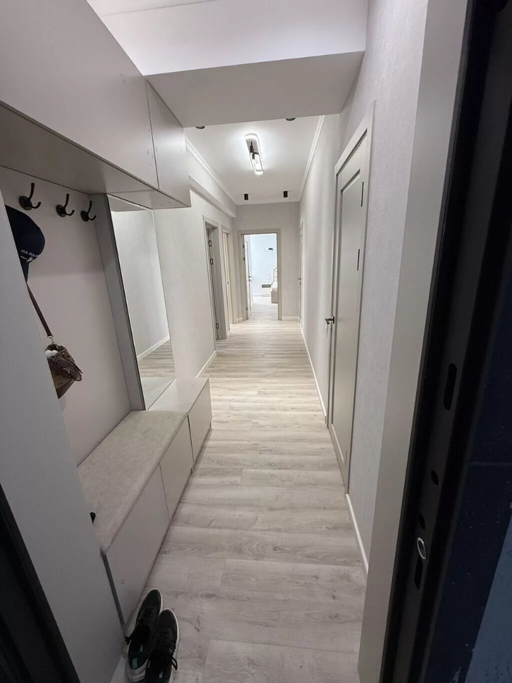 2 комнаты, 66 м², Кок-Жар мкр Элитка, 12 этаж, Дизайнерский ремонт