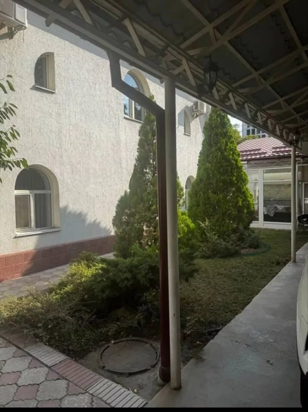 300 м², 6 комнат, 4 мкр
