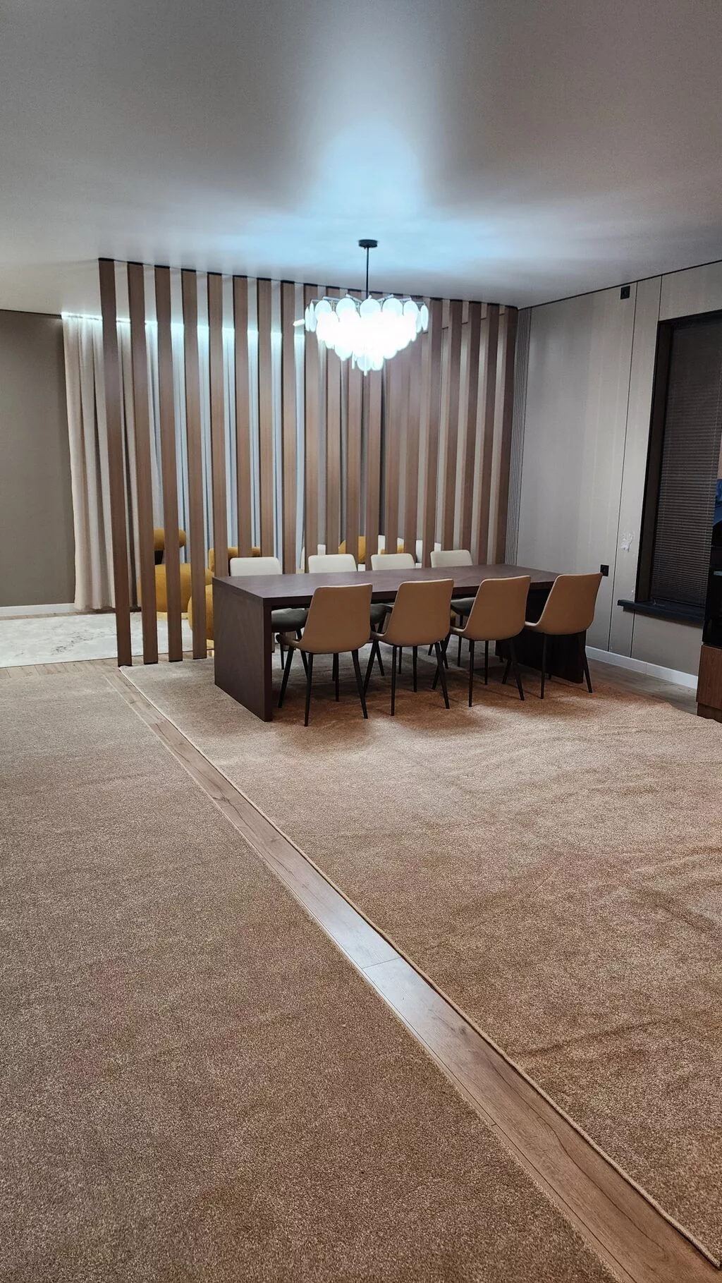 Продается дизайнерский дом 110 м² на Ысыккуле,г. Каракол С ТВ-зоной