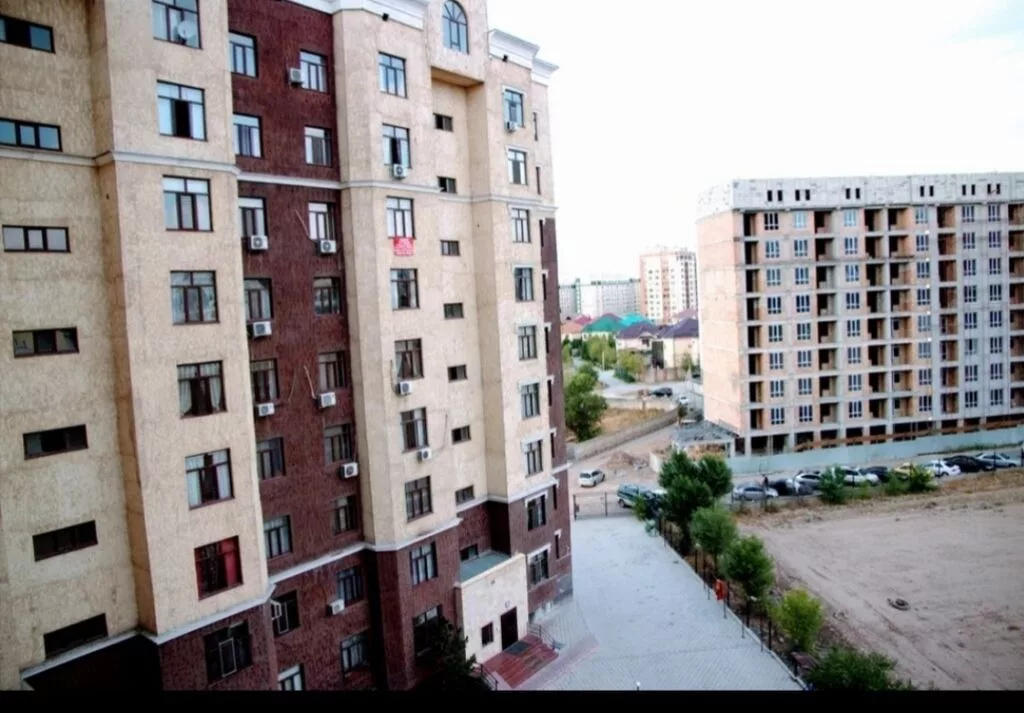 Продам подземную стоянку для авто Джал в районе улицы тыналиева 2/7