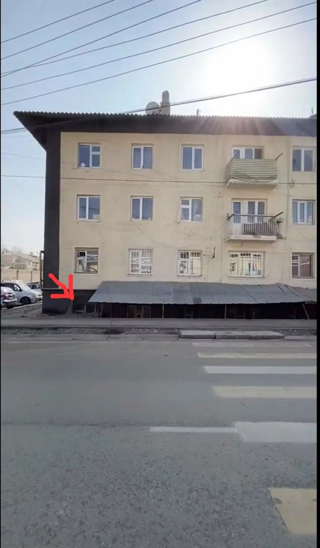 2 комнаты, 42 м², Сталинка, Цокольный этаж этаж, Старый ремонт