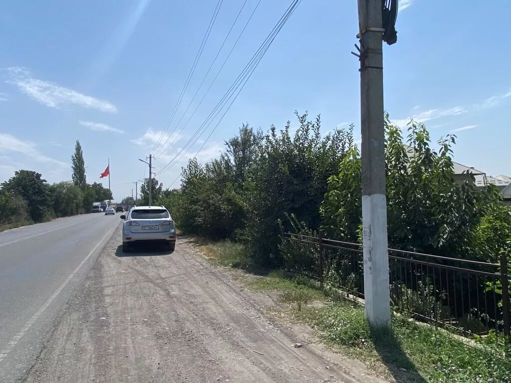 Участок возле кругового Фуркат. Удобен для бизнеса и постройки дома На