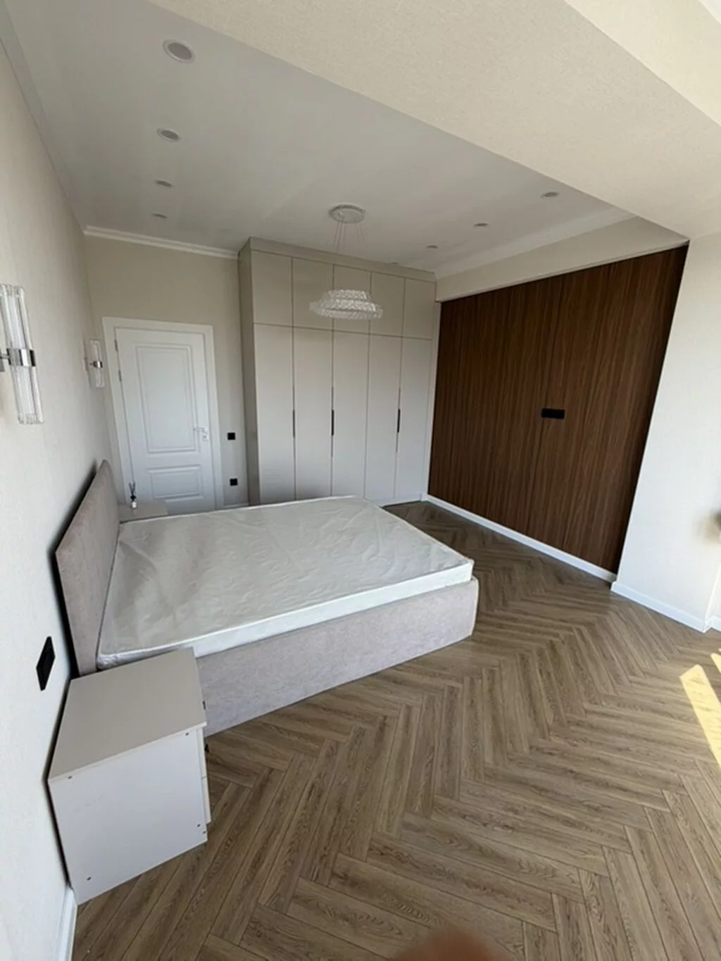 2 комнаты, 60 м², БГУ Элитка, 10 этаж, Дизайнерский ремонт